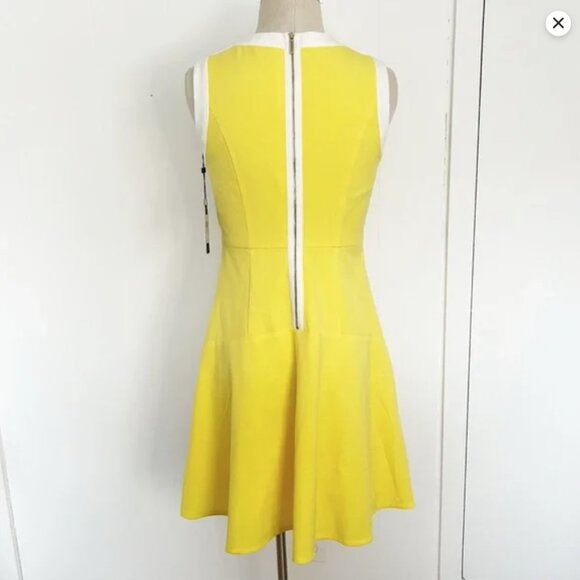 Tommy Hilfiger Yellow White Trim Fit and Flare Dress Exposed Zipper NWT Size 4 - Picture 3 of 4